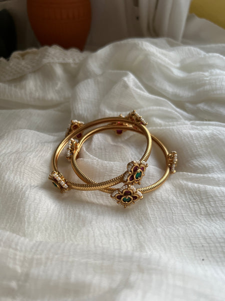 Kundan flower bangles pair