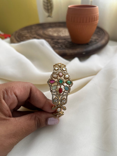 Navaratna modern kada bangle