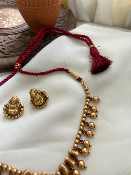 Nagas Lakshmi kemp matte necklace with studs