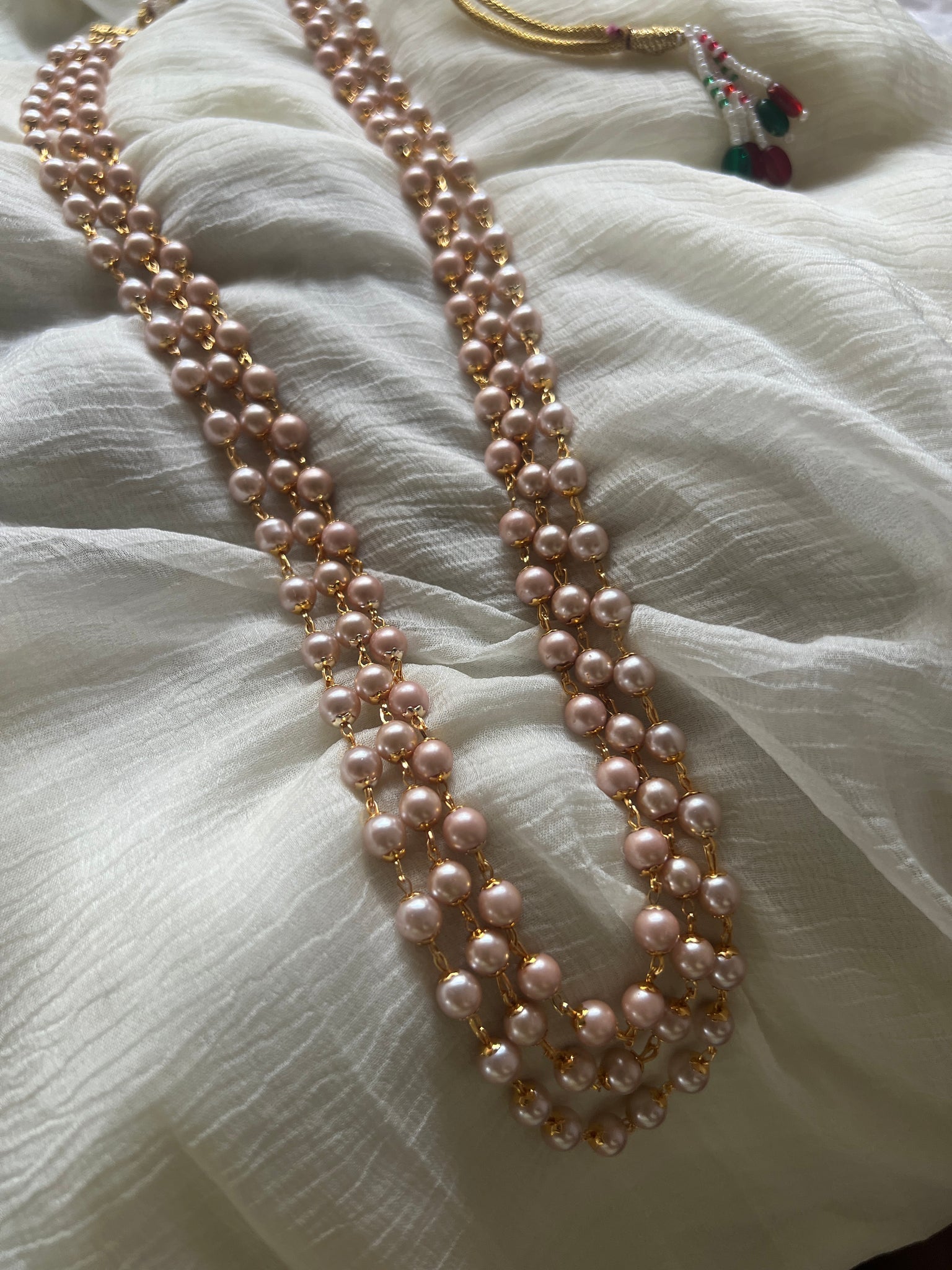 Rose cream pearl maala