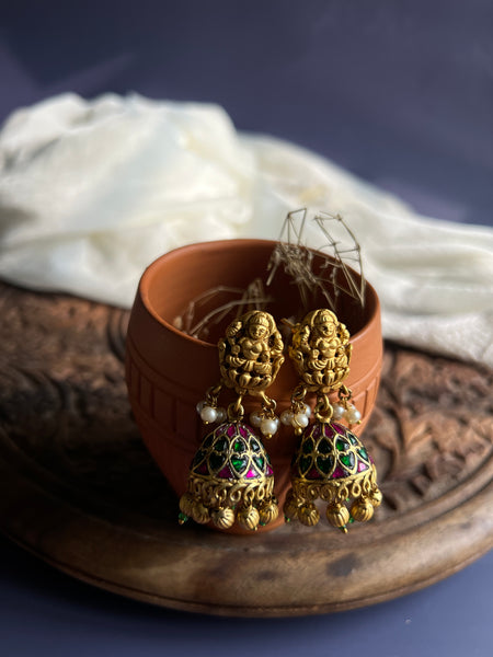 Nagas kundan jhumkas