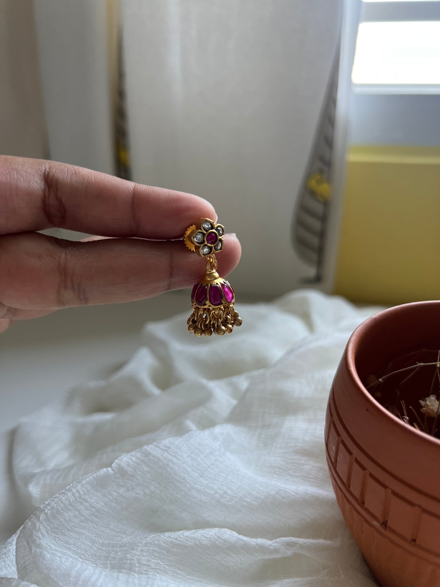 Tiny Kundan Jhumkas