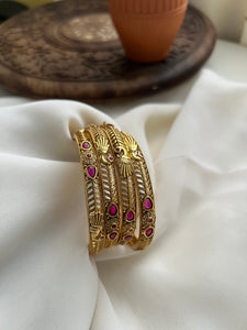 Kemp designer bridal bangles