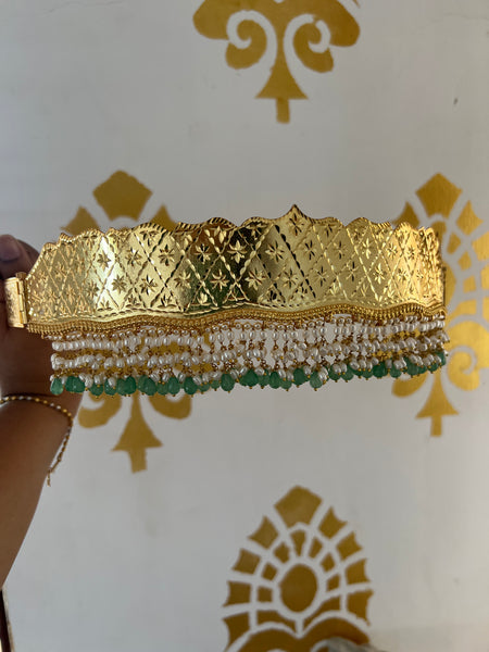 Golden hip belt with rice pearl and mint bead work