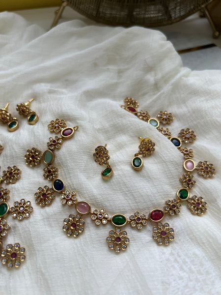 Stone flower necklace with studs
