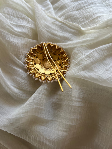 Kundan chakra jumbo choti