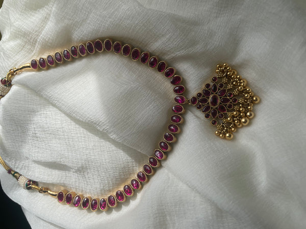 Reversible Kemp attigai with pendant and studs