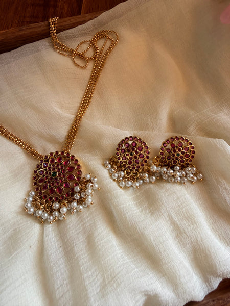 Kemp pendant with Maala and studs