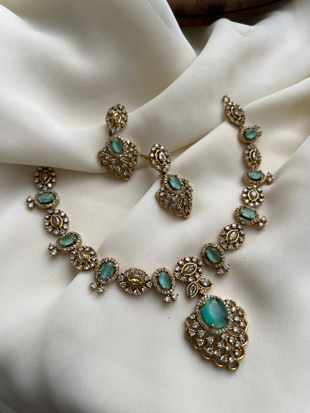 Mint designer ad necklace with earrings