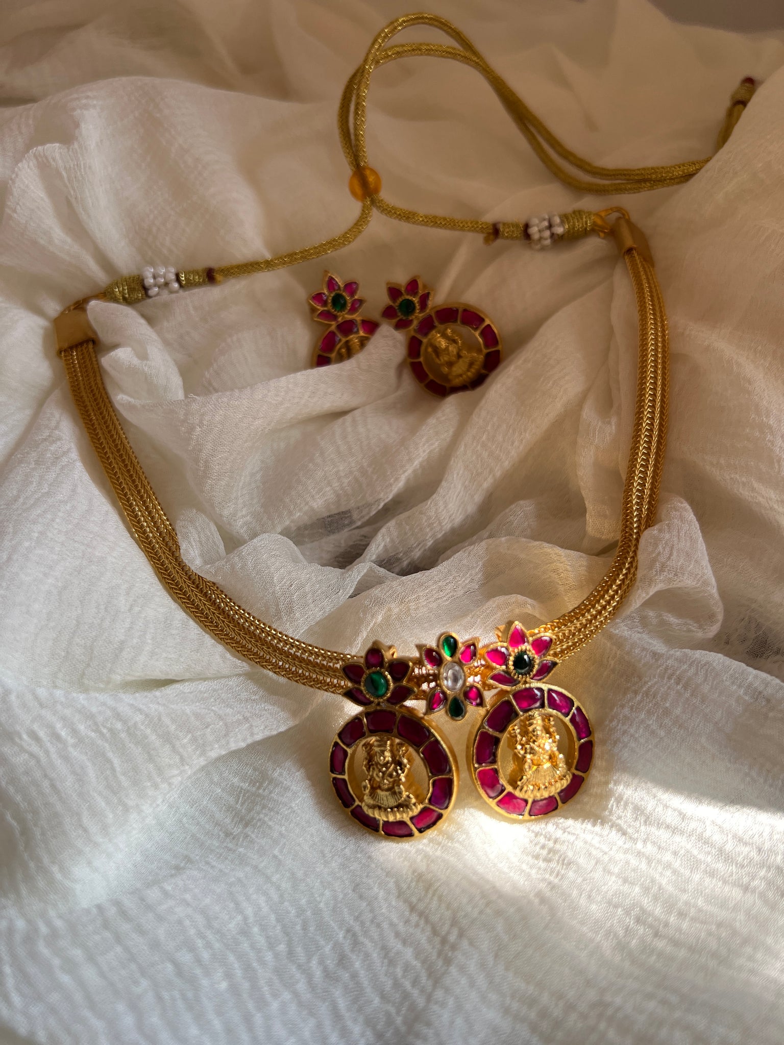 Kundan flower Lakshmi attigai