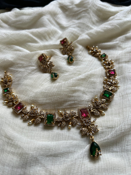 Stone floral necklace with earrings