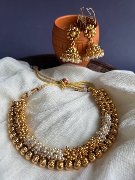 Cluster Gungaroo necklace with jhumkas