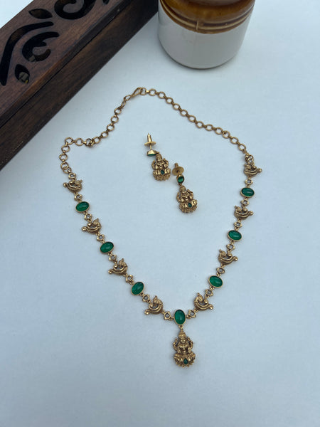 Emerald Lakshmi short necklace with studs