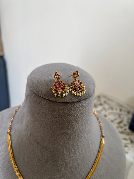 Vintage kemp article with tiny earrings