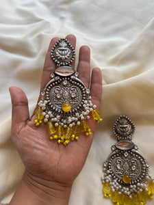 Jumbo stone carved Chaandbalis