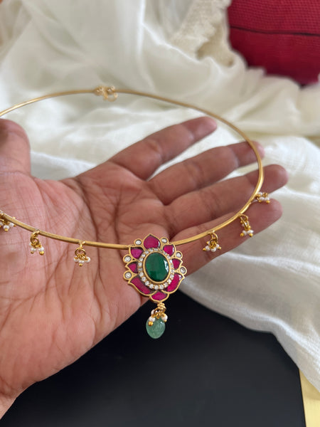 Kundan flower pendant Hasli