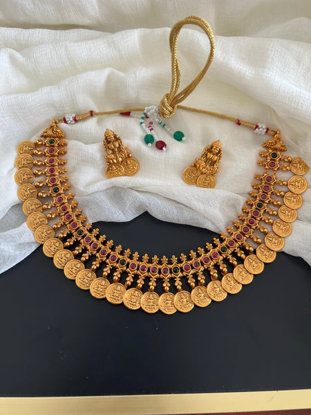 Kemp coin necklace with studs