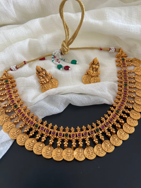 Kemp coin necklace with studs