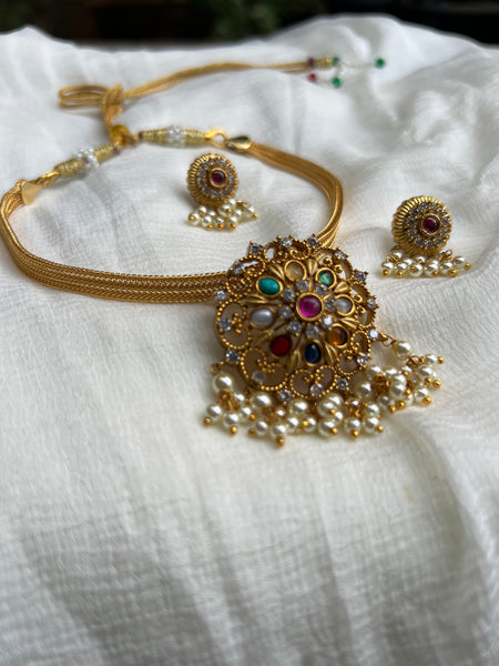 Navarathna choker with studs