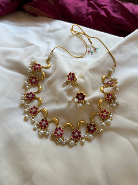 Kundan flower Chand necklace