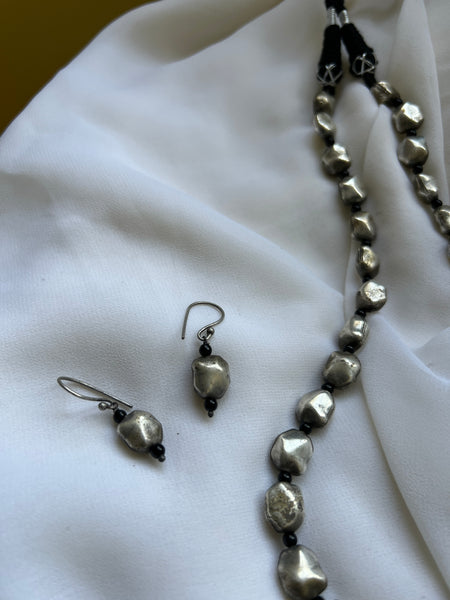 Silver stone maala with hook earrings