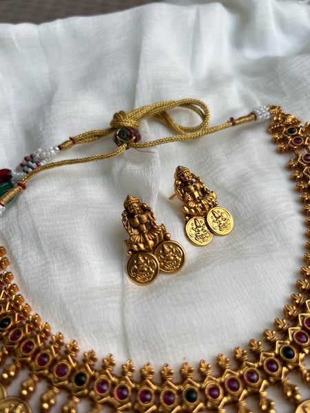 Kemp coin necklace with studs