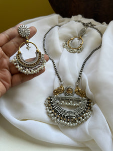 Dual tone Chand pendant maala with earrings