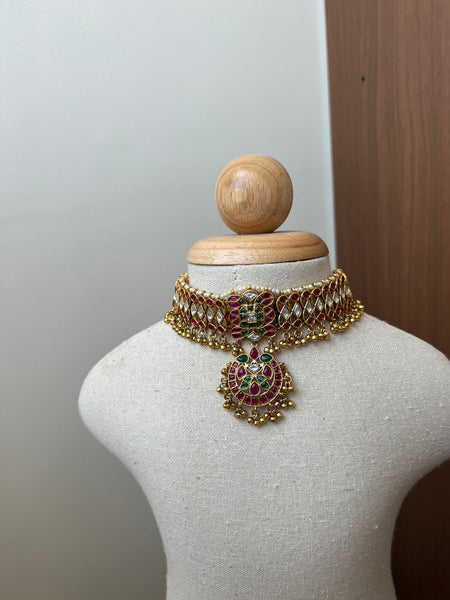 Kemp regal choker with earrings