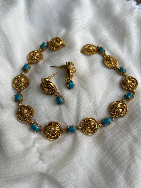 Nagas peacock stone necklace with studs