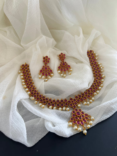 Kemp vintage necklace with earrings