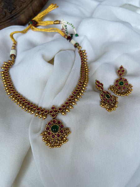 Premium Kemp vintage attigai with earrings