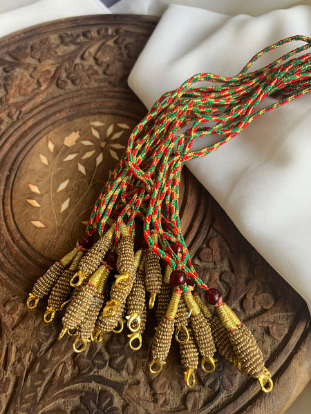 Red Green silk thread dori