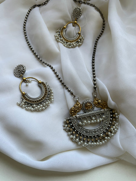 Dual tone Chand pendant maala with earrings