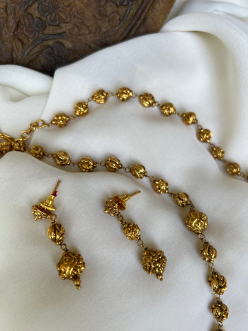 Antique dolki maala with studs