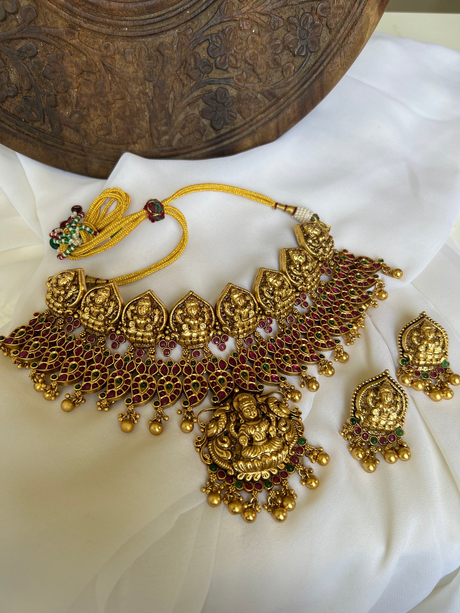 Bridal Nagas Lakshmi kemp Manga choker with studs