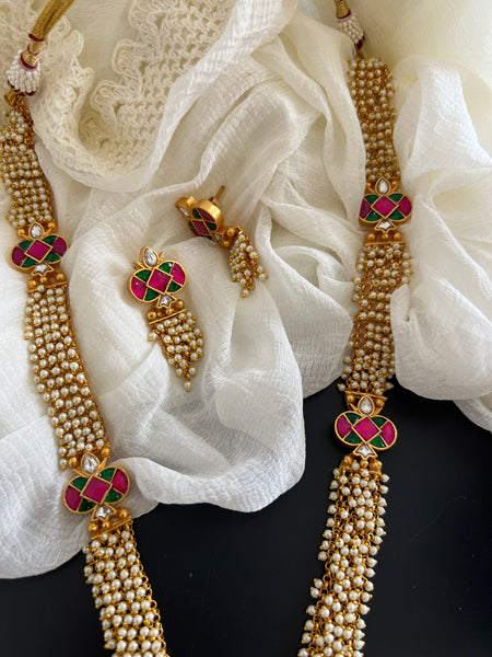 Kundan pearl cluster haram with earrings