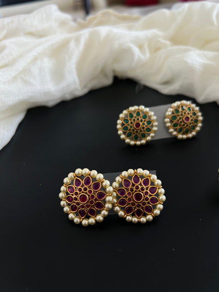 Kemp pearl studs