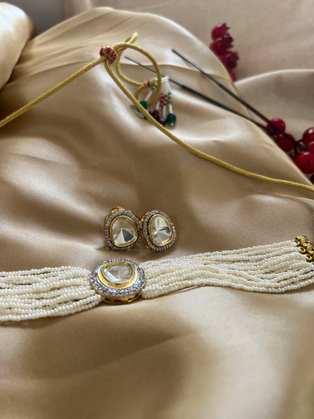 Statement Kundan like Pearl choker with studs
