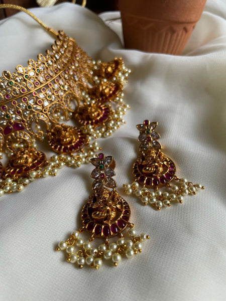 Premium-Full neck Ganesha Bridal choker with earrimgs