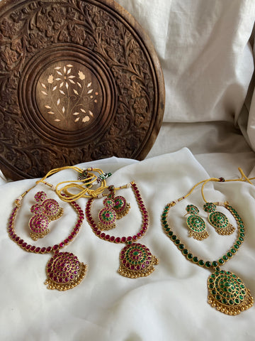 Round kemp stone attigai with earrings