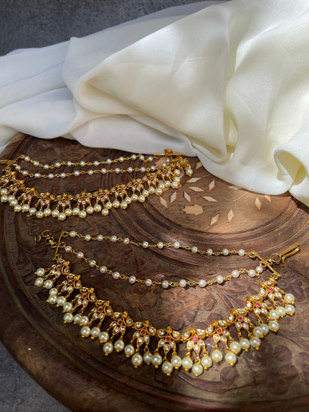 Flower mattal with Pearl strings
