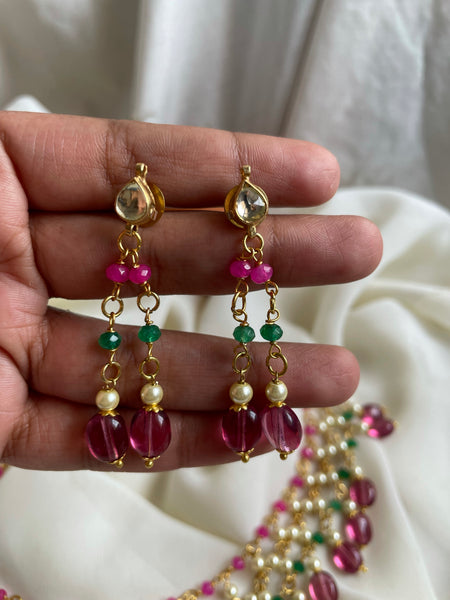 Jaali worked bead necklace with Kundan studded earrings
