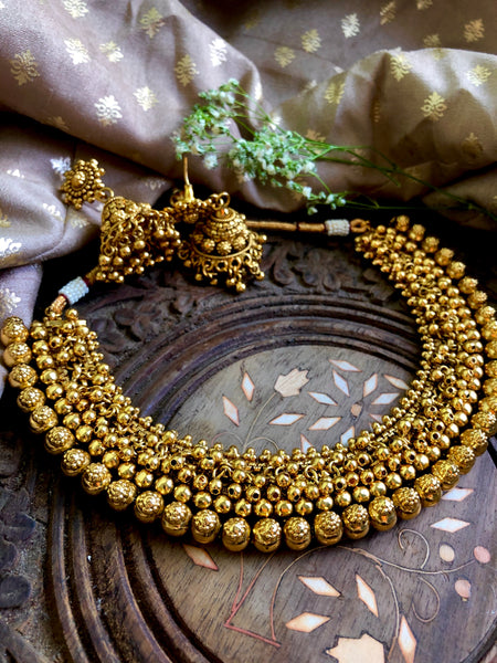 Cluster Gungaroo necklace with jhumkas