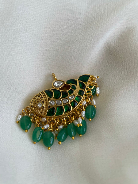Reversible fish pendant with beads