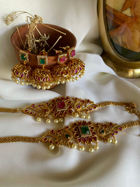 Square stone delicate choker with Jhumkas