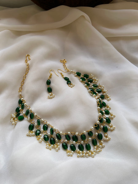 Bead Pearl necklace with hook earrings