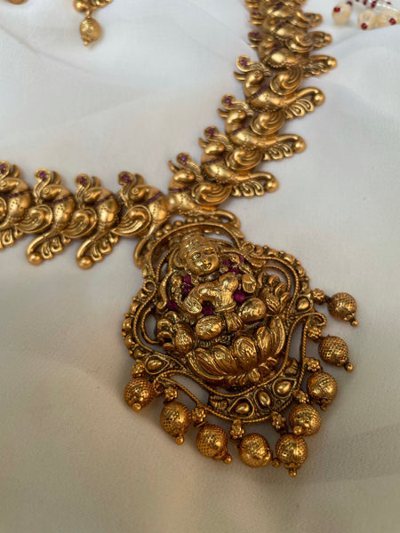 Nagas Lakshmi peacock necklace with studs