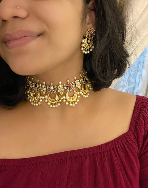Navarathna chaand necklace