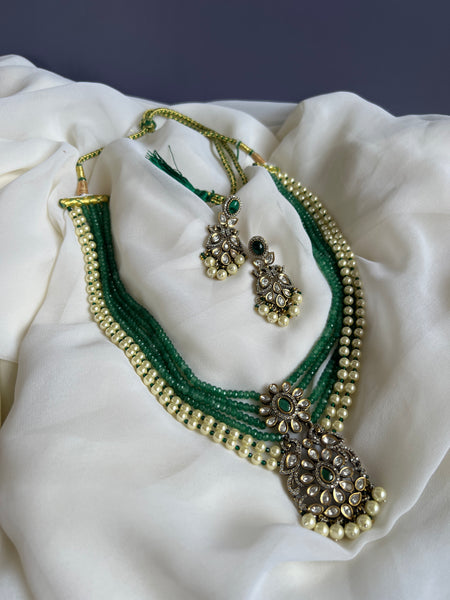 Victorian emerald pendant maala with earrings