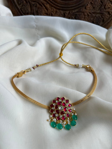 Kundan flower pendant necklace